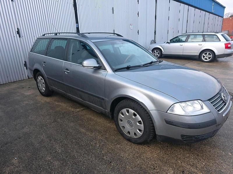 Gebraucht 2004 VW Passat Kombi | 600 € (Superpreis) - Bild 1/4