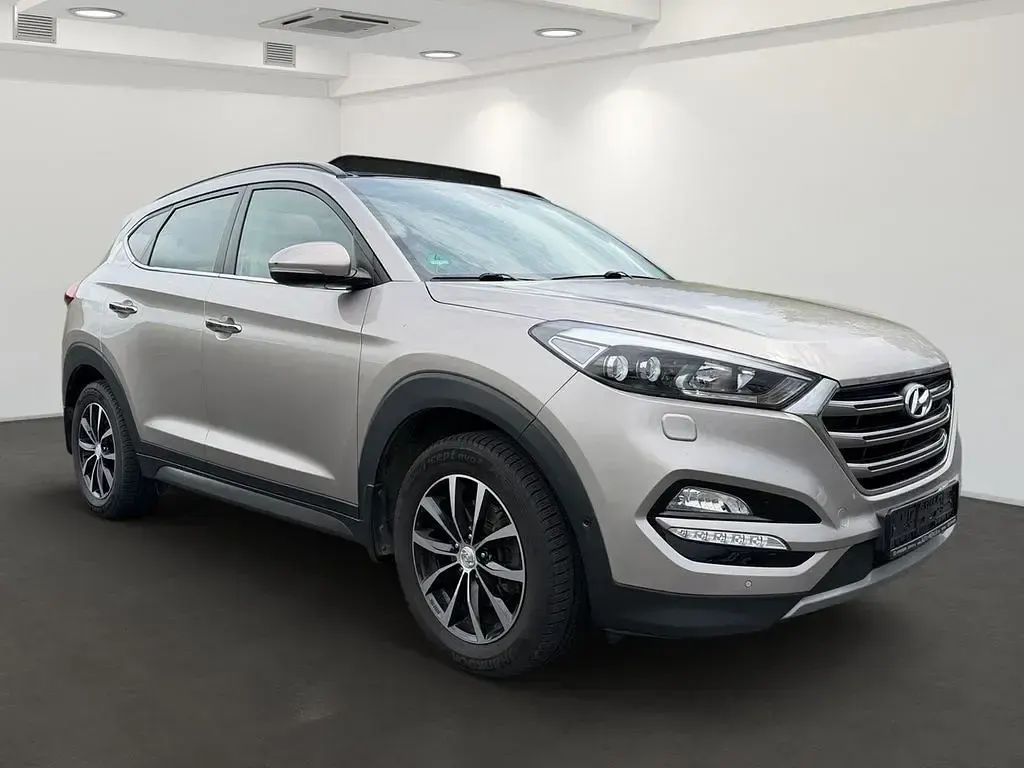 Gebraucht Hyundai Tucson Style 177 PS (130 kW) 2016 Weiß SUV