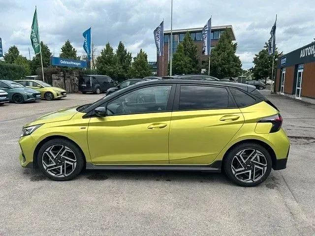 Gebraucht Hyundai i20 N Line 101 PS (74 kW) 2024 Grün Kleinwagen