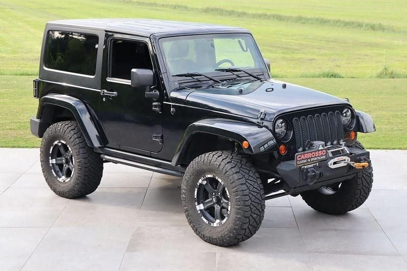 Schwarz Gebraucht 2011 Jeep Wrangler Rubicon SUV | 29.750 € (Teuer) - Bild 1/4