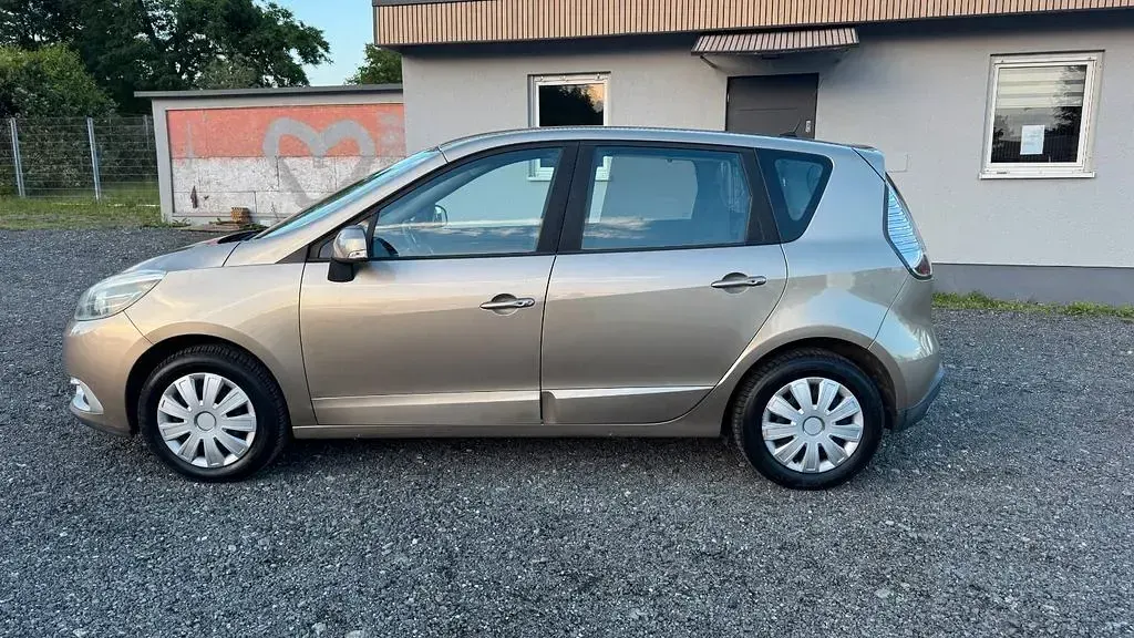 Gebraucht Renault Scenic E-Tech Initiale Paris 132 PS (97 kW) 2014 Beige Van / Kleinbus