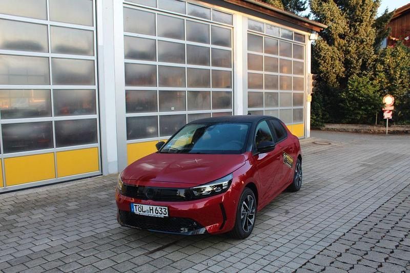 Gebraucht Opel Corsa 101 PS (74 kW) 2024 Rot Limousine