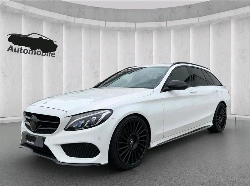Weiß Gebraucht 2015 Mercedes 190 AMG Limousine | 19.500 € - Bild 1/4