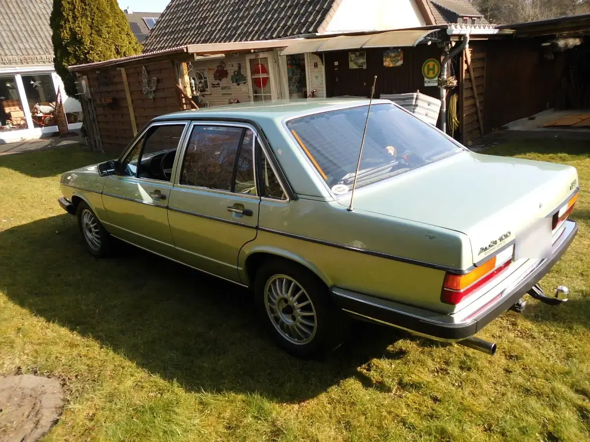 Gebraucht Audi 100 70 PS (51 kW) 1979 Grün Limousine