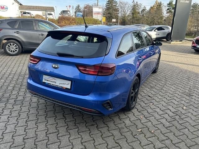 Gebraucht Kia Ceed Attract 140 PS (102 kW) 2021 Blau Kleinwagen