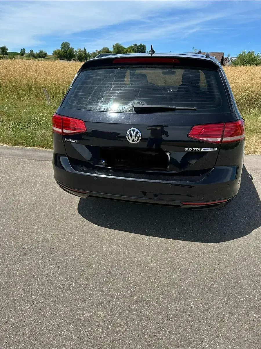 Gebraucht VW Passat Comfortline 150 PS (110 kW) 2017 Schwarz Kombi