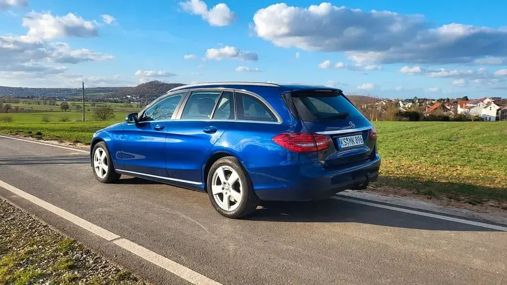 Second-hand Mercedes C200 160 CP (117 kW) 2019 Albastru Berlinǎ