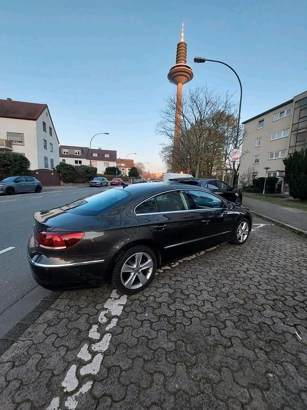 Gebraucht VW Passat 177 PS (130 kW) 2013 Beige Limousine