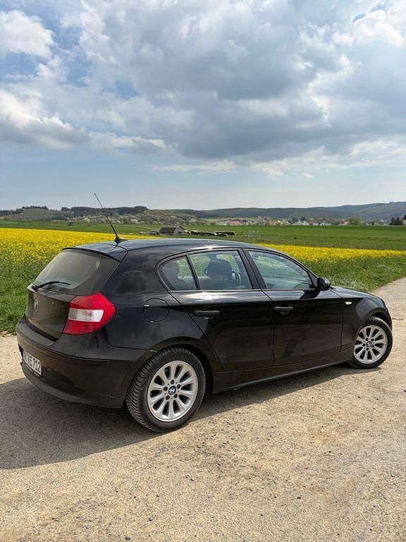 Używany BMW 118 Performance 129 KM (94 kW) 2005 Czarny Hatchback