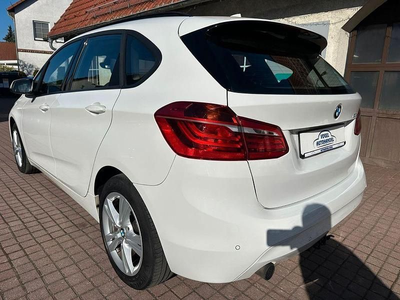 Gebraucht BMW 218 Active Tourer Advantage 136 PS (100 kW) 2016 Weiß Van / Kleinbus