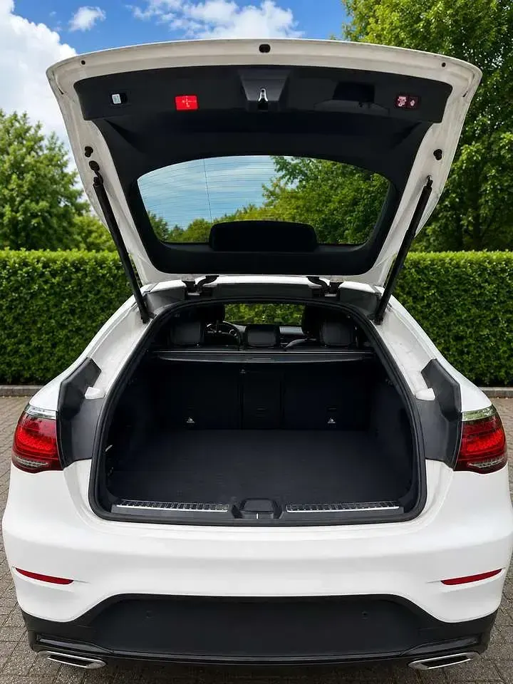Gebraucht Mercedes GLC400d 330 PS (242 kW) 2020 Weiß SUV