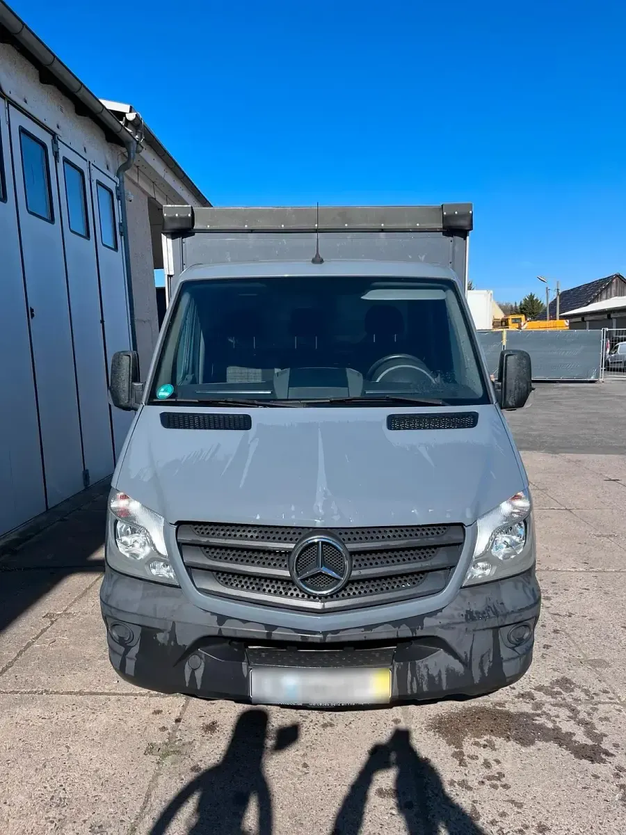 Second-hand Mercedes Sprinter 143 CP (105 kW) 2018 Gri Van