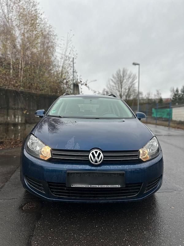 Blau Gebraucht 2011 VW Golf VI Kombi | 1.999 € (Superpreis) - Bild 1/4