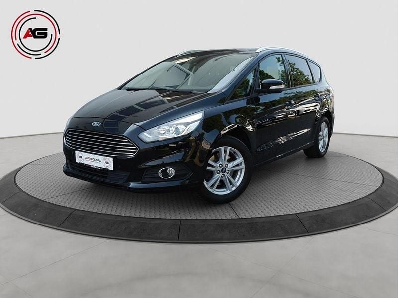 Schwarz Gebraucht 2019 Ford S-MAX S Van / Kleinbus | 10.980 € (Guter Preis) - Bild 1/4
