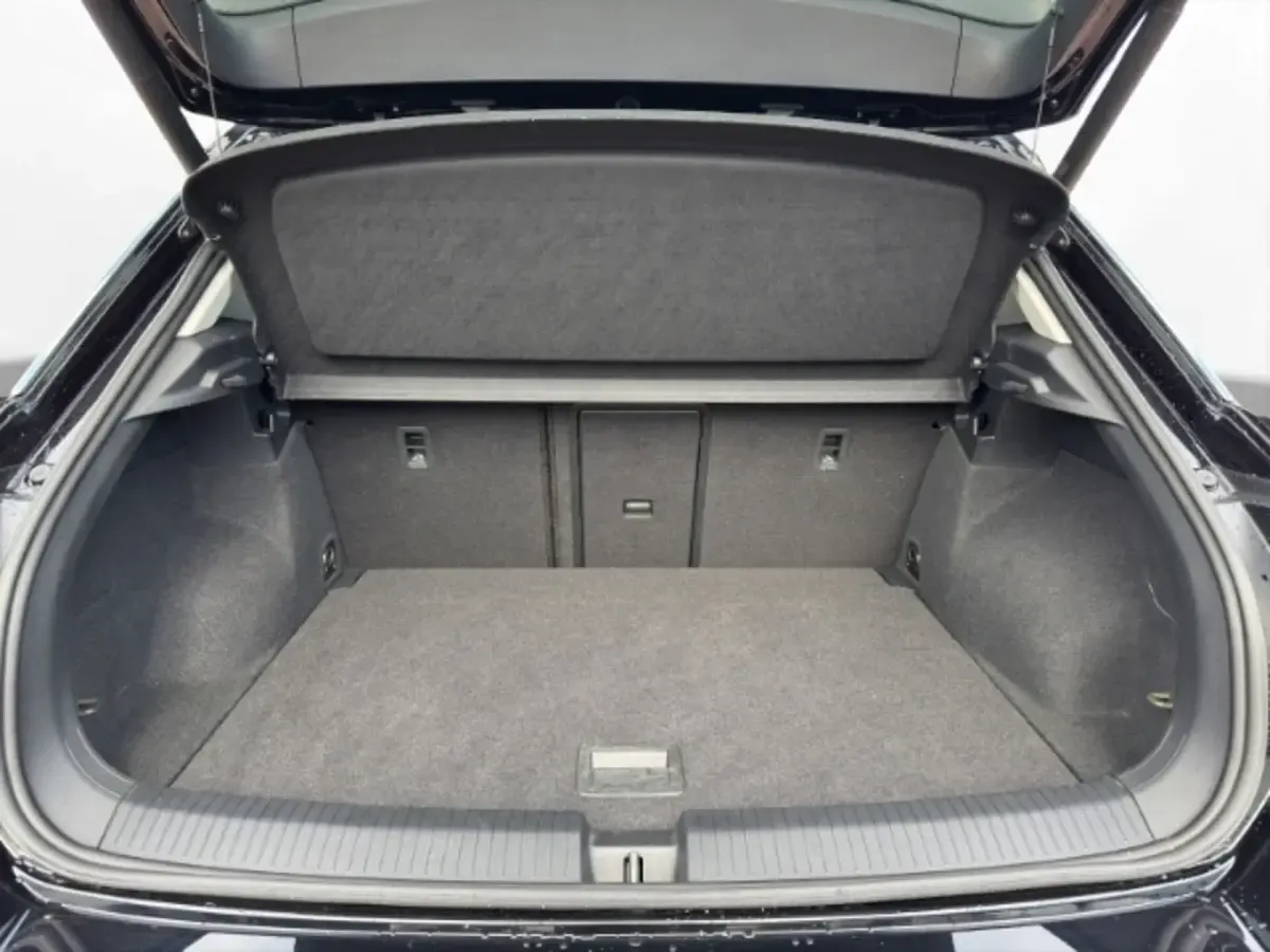 Gebraucht VW T-Roc United 150 PS (110 kW) 2021 Schwarz SUV