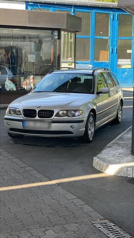 Silber Gebraucht 2003 BMW 325 Kombi | 3.000 € (Superpreis) - Bild 1/4