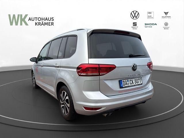 Gebraucht VW Touran Active 150 PS (110 kW) 2021 Silber Van / Kleinbus