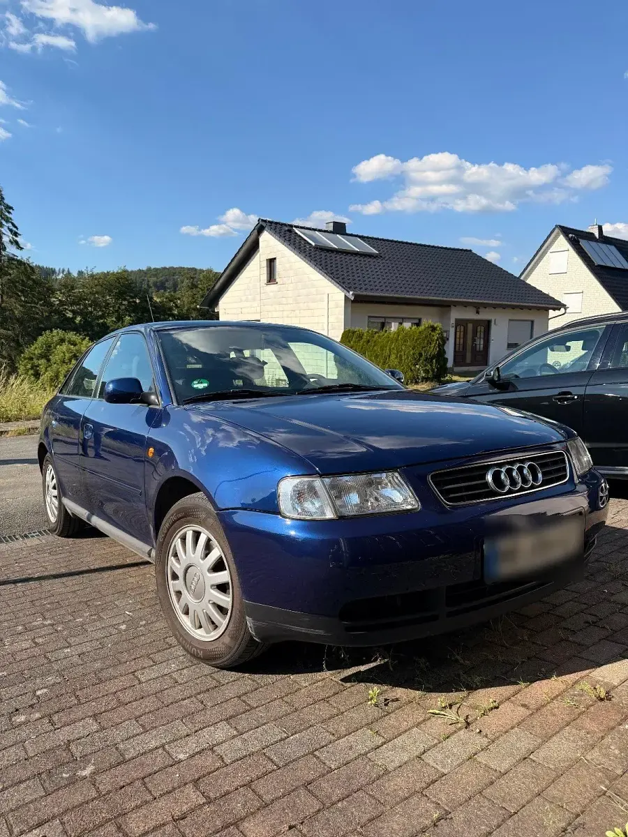 Gebraucht Audi A3 125 PS (91 kW) 1999 Blau Kleinwagen