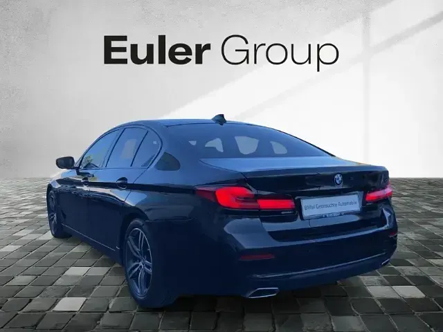 Używany BMW 520 Performance 190 KM (139 kW) 2023 Czarny Sedan/Limuzyna