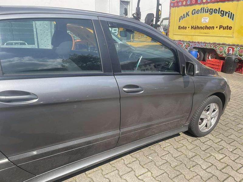 Second-hand Mercedes B160 95 CP (69 kW) 2010 Gri Monovolum