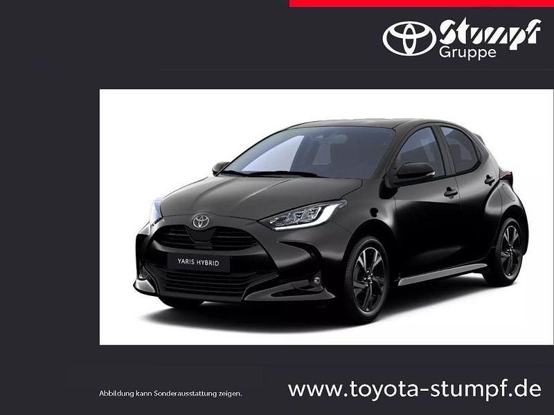 Grau Neu 2025 Toyota Yaris Hybrid Comfort Limousine | 27.790 € (Etwas zu teuer) - Bild 1/1