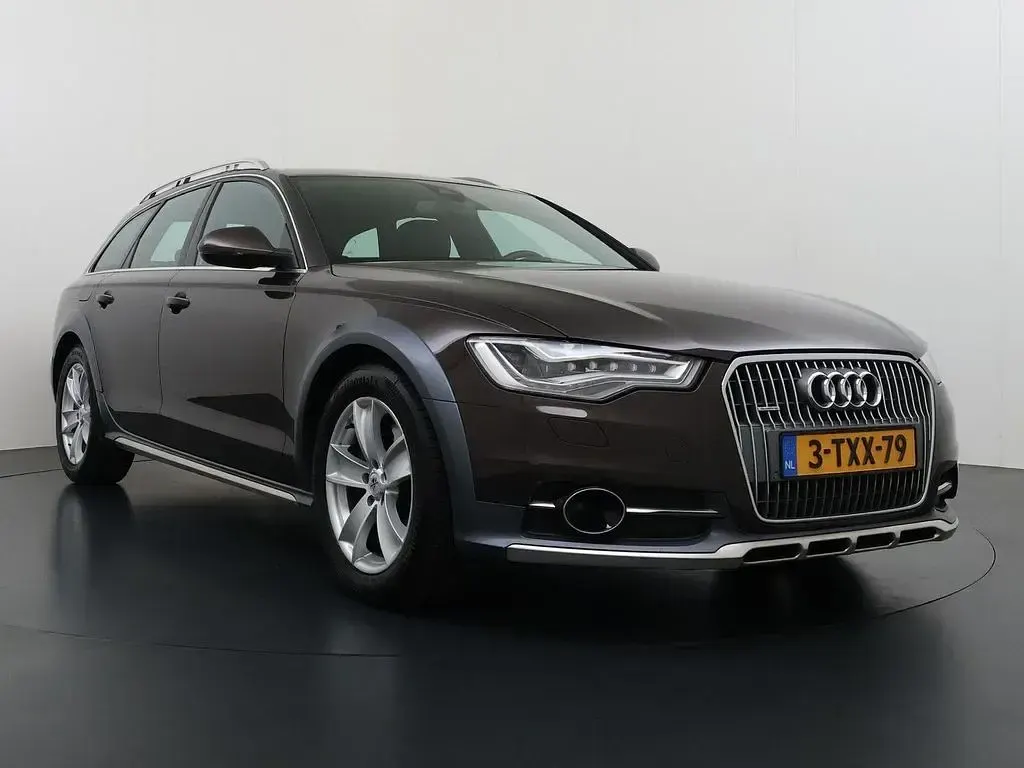 Gebraucht Audi A6 Allroad Premium 204 PS (150 kW) 2014 Braun Kombi