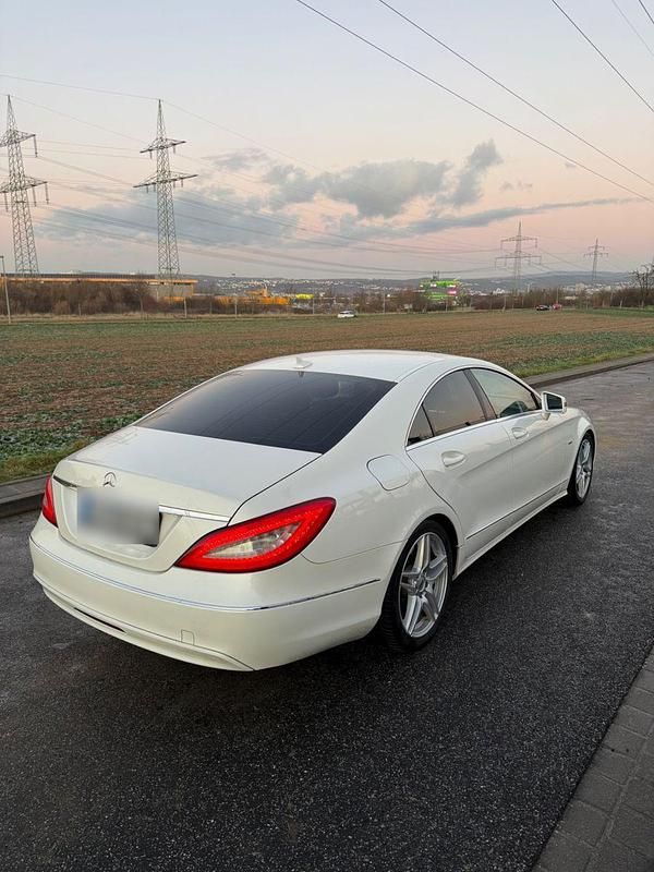 Gebraucht Mercedes CLS350 265 PS (194 kW) 2010 Weiß Coupé