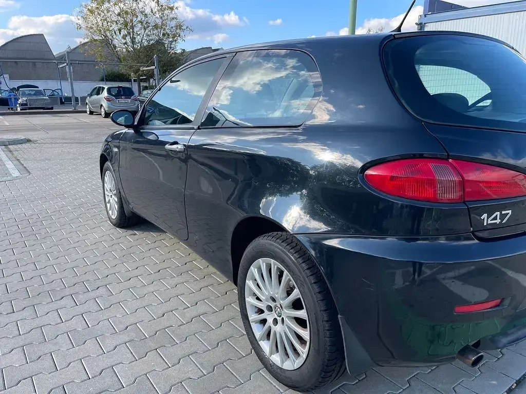 Gebraucht Alfa Romeo 147 Distinctive 150 PS (110 kW) 2006 Schwarz Kleinwagen