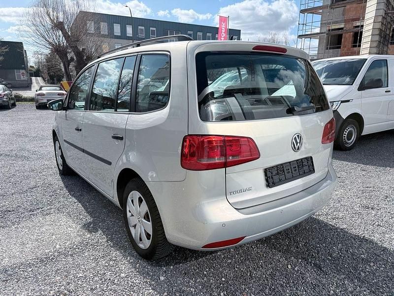 Gebraucht VW Touran 105 PS (77 kW) 2012 Silber Van / Kleinbus