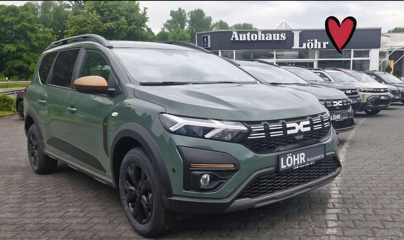 Perlmutt schwarz Neu 2025 Dacia Jogger Extreme Van / Kleinbus | 21.892 € (Fairer Preis) - Bild 1/1