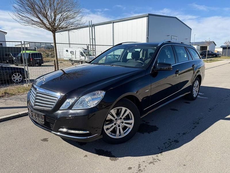 Gebraucht Mercedes E250 204 PS (150 kW) 2011 Schwarz Limousine