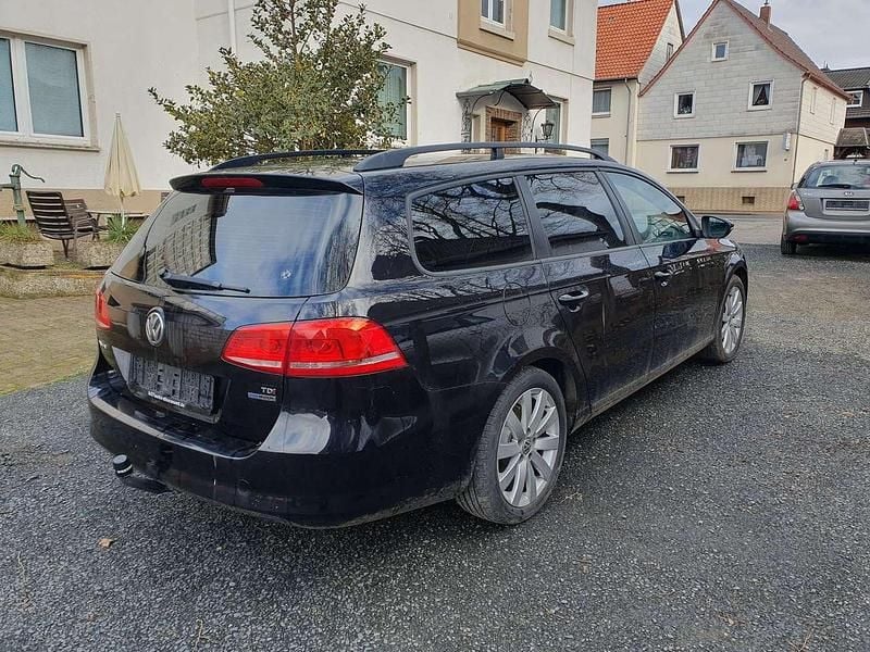 Second-hand VW Passat 105 CP (77 kW) 2015 Negru Break