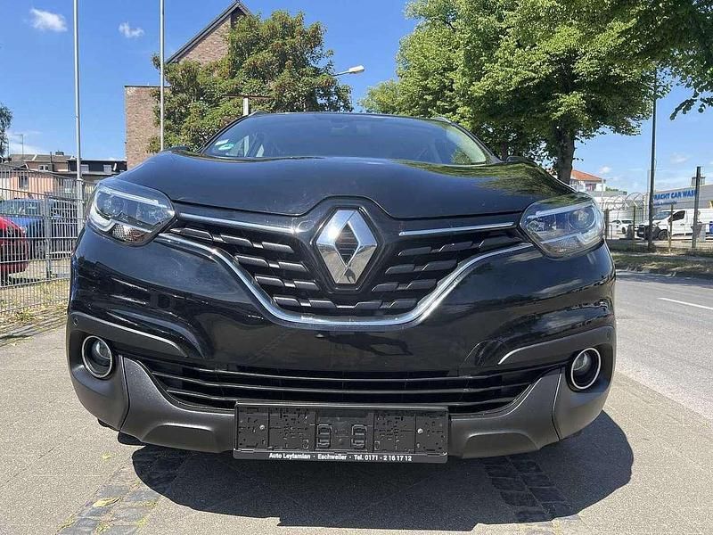 Gebraucht Renault Kadjar Experience 131 PS (96 kW) 2015 Sternen schwarz metallic SUV