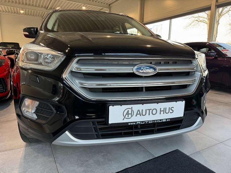 Gebraucht Ford Kuga Business Edition 150 PS (110 kW) 2016 Schwarz SUV