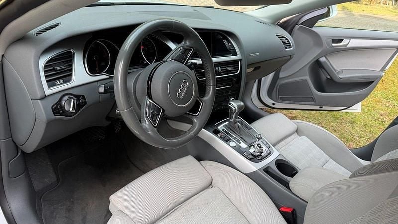 Gebraucht Audi A5 Comfort 218 PS (160 kW) 2016 Weiß Coupé