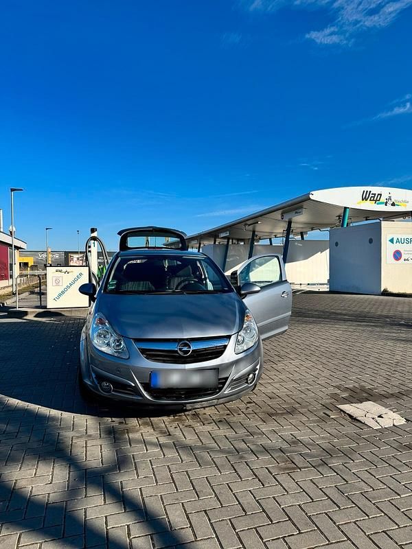 Gebraucht Opel Corsa 81 PS (59 kW) 2007 Silber Kleinwagen