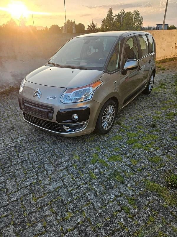 Andere farben Gebraucht 2009 Citroën C3 Picasso Van / Kleinbus | 3.850 € (Fairer Preis) - Bild 1/4