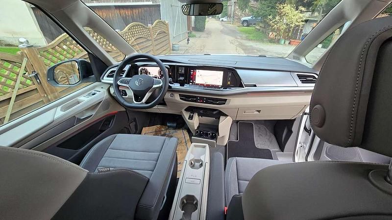 Neu VW Multivan 245 PS (180 kW) 2026 Monosilber Van