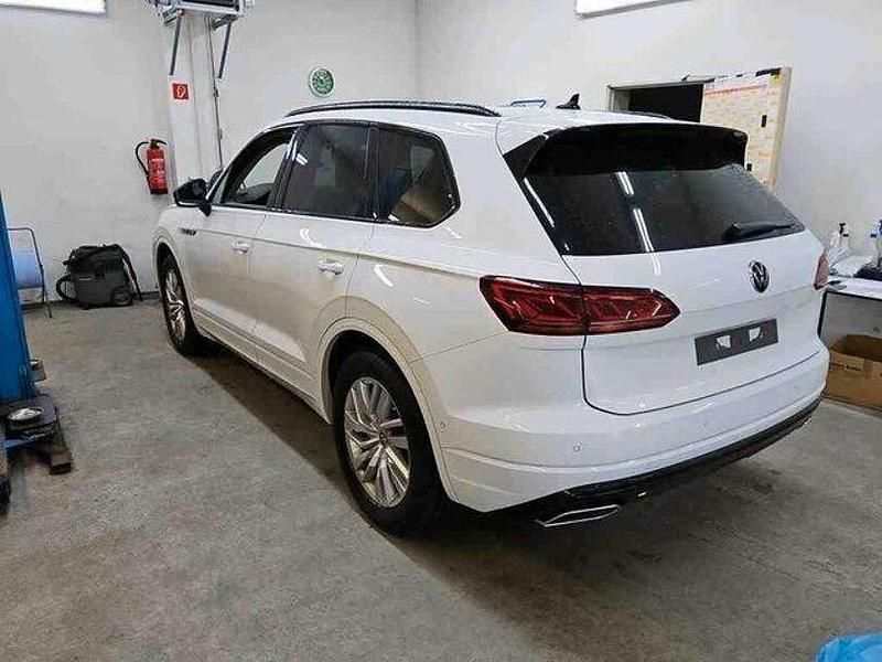 Gebraucht VW Touareg Style 286 PS (210 kW) 2022 Pure white SUV