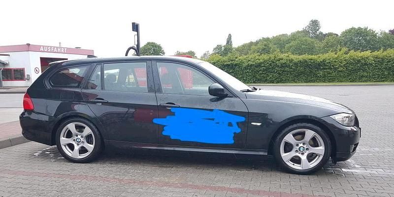 Gebraucht BMW 318 143 PS (105 kW) 2008 Schwarz Kombi