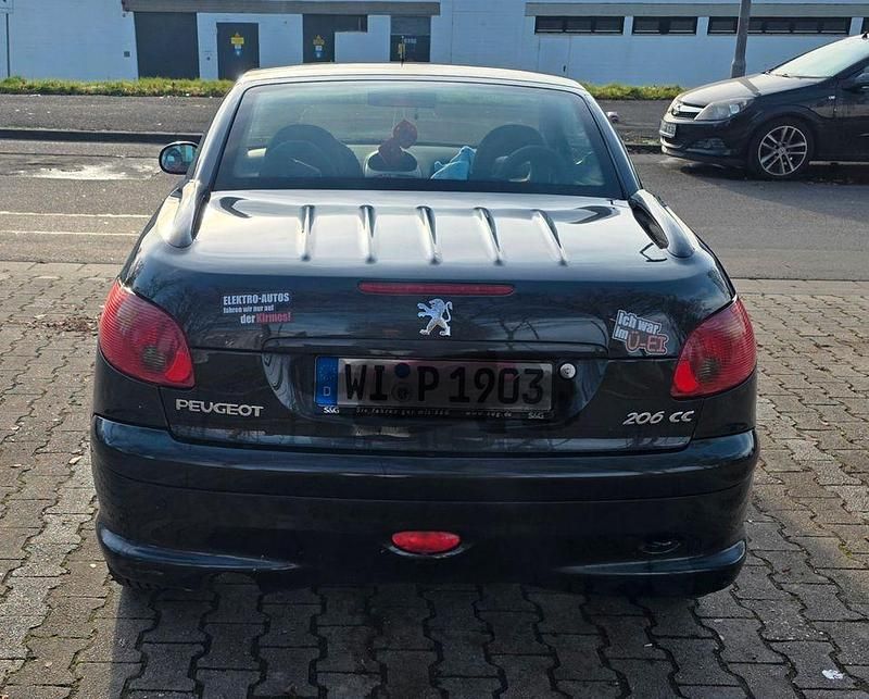 Gebraucht Peugeot 206 CC Platinum 109 PS (80 kW) 2003 Schwarz Cabrio