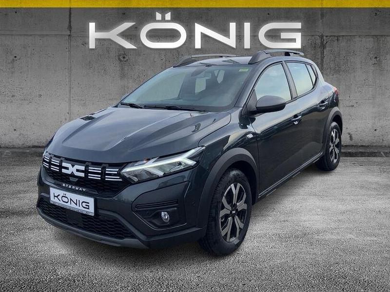 Grau Gebraucht 2023 Dacia Sandero Expression Kleinwagen | 18.800 € (Etwas zu teuer) - Bild 1/4