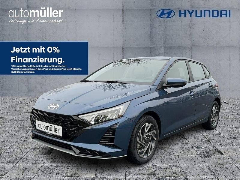 Blau Gebraucht 2025 Hyundai i20 Trend Limousine | 20.228 € (Etwas zu teuer) - Bild 1/4