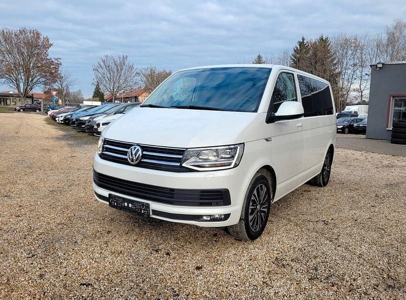 Weiß Gebraucht 2018 VW Multivan Comfortline Van | 19.980 € (Fairer Preis) - Bild 1/4