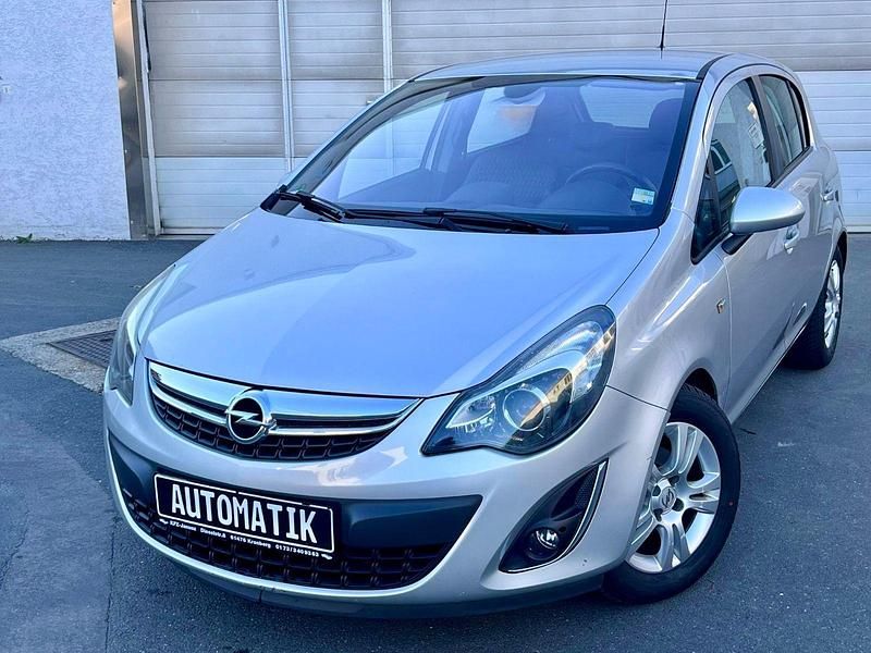 Gebraucht Opel Corsa Innovation 101 PS (74 kW) 2012 Silber Limousine