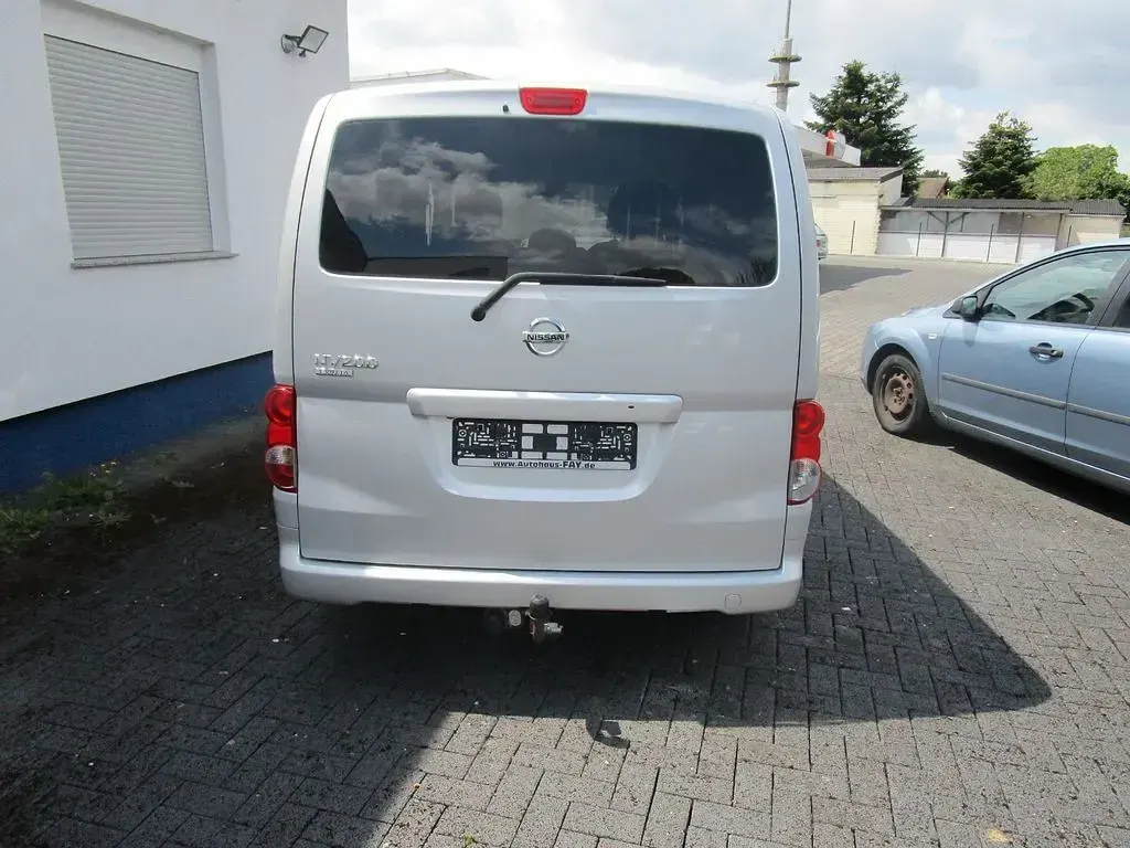 Gebraucht Nissan Evalia Tekna 110 PS (80 kW) 2017 Silver (m) Van / Kleinbus
