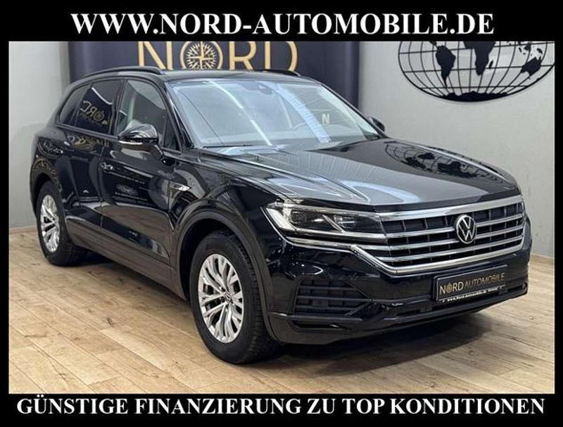Gebraucht VW Touareg 231 PS (169 kW) 2023 Grenadillschwarz met (metallic) SUV