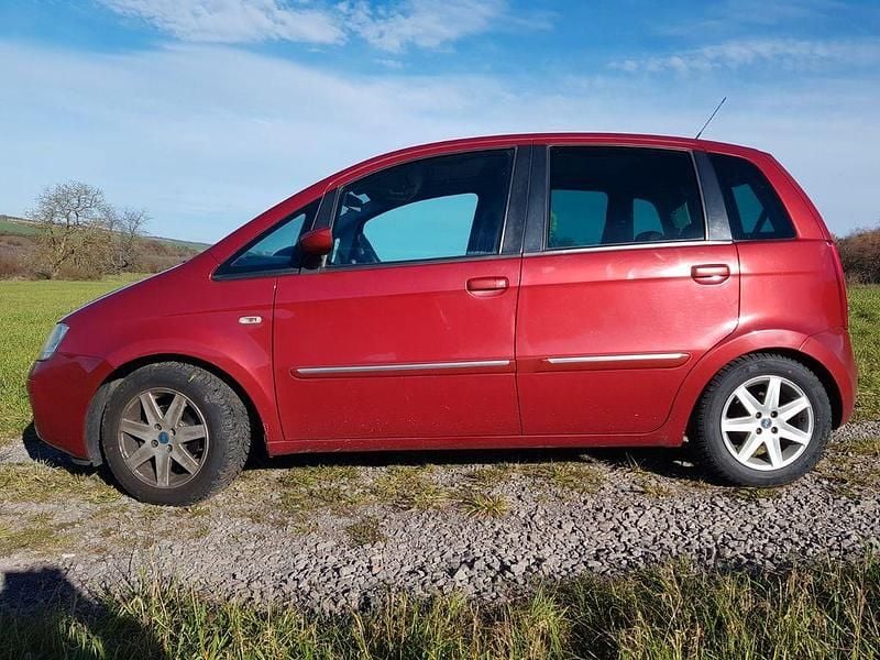 Gebraucht Fiat Idea Emotion 95 PS (69 kW) 2006 Rot Van / Kleinbus