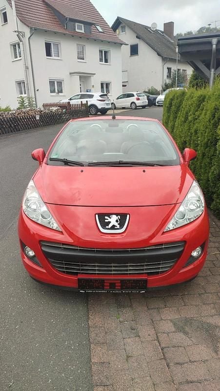 Rot Gebraucht 2010 Peugeot 207 CC Cabrio | 1.300 € (Superpreis) - Bild 1/4