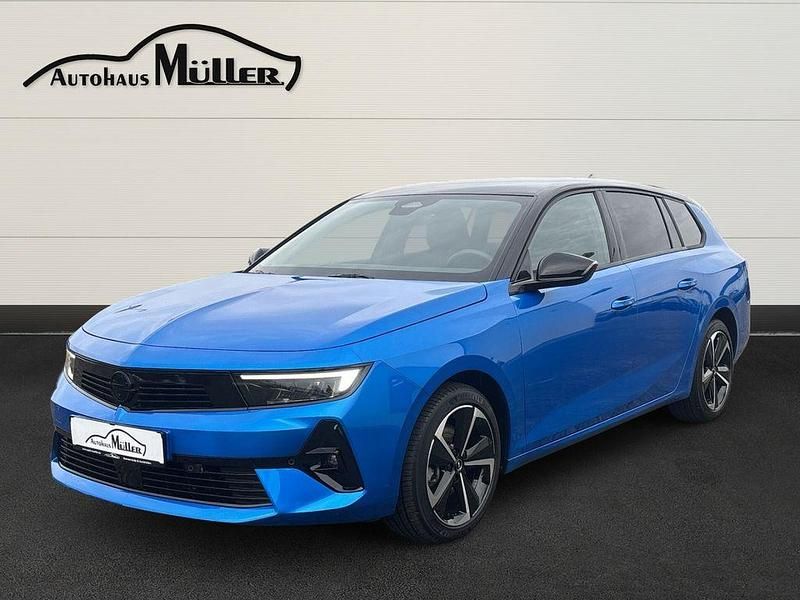 Gebraucht Opel Astra 131 PS (96 kW) 2024 Kobald blau/dach schwarz Kombi